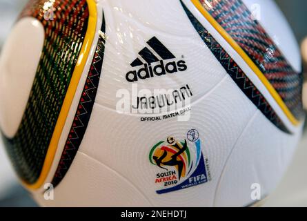 Deutschland, Adidas JABULANI Offizieller Spielball der FIFA WM 2010 ...