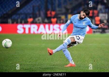 Rom, Italien. 16. Februar 2023. Elseid Hysaj von SS Lazio in Aktion während des Fußballspiels der Conference League zwischen SS Lazio und CFR Cluj im Olimpico-Stadion in Roma (Italien), Februar 16. 2023. Foto Andrea Staccioli/Insidefoto Credit: Insidefoto di andrea staccioli/Alamy Live News Stockfoto