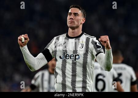 Turin, Italien. 16. Februar 2023. Dusan Vlahovic vom FC Juventus feiert seine Feier, nachdem er während des Fußballspiels der Europa League zwischen dem FC Juventus und dem FC Nantes am 16. Februar 2023 im Juventus-Stadion in Torino (Italien) das Tor von 1-0 erzielte. Foto Giuliano Marchisciano/Insidefoto Credit: Insidefoto di andrea staccioli/Alamy Live News Stockfoto