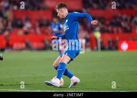 Sevilla, Spanien. 16. Februar 2023. Thorgan Hazard (11) von PSV Eindhoven während des UEFA Europa League-Spiels zwischen dem FC Sevilla und PSV Eindhoven im Estadio Ramon Sanchez Pizjuan in Sevilla. (Foto: Gonzales Photo/Alamy Live News Stockfoto