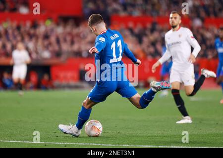 Sevilla, Spanien. 16. Februar 2023. Thorgan Hazard (11) von PSV Eindhoven während des UEFA Europa League-Spiels zwischen dem FC Sevilla und PSV Eindhoven im Estadio Ramon Sanchez Pizjuan in Sevilla. (Foto: Gonzales Photo/Alamy Live News Stockfoto