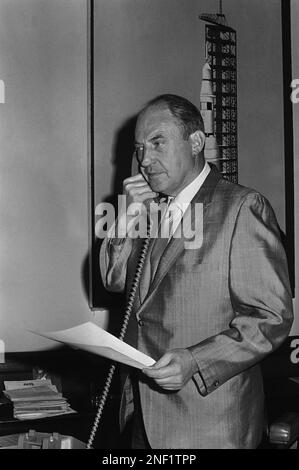 Sen. William B. Saxbe, R-Ohio, Serving His First Term In The Congress ...