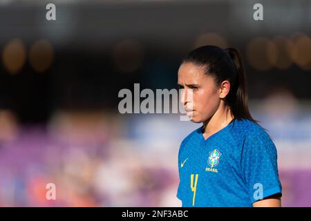 Orlando, Usa. 16. Februar 2023. Orlando, USA, Februar 16. 2023: Rafaelle (4 Brasilien) während des Spiels She Believe Cup zwischen Brasilien und Japan im Exploria Stadium in Orlando, FL (Andrea Vilchez/SPP) Kredit: SPP Sport Press Photo. Alamy Live News Stockfoto