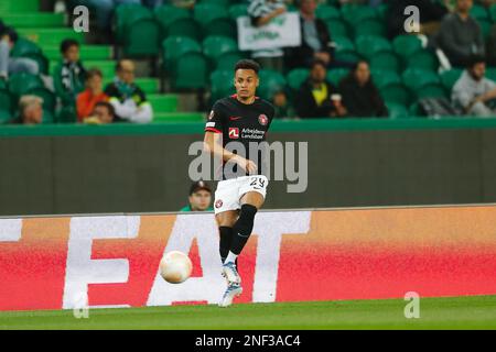 Lissabon, Portugal. 16. Februar 2023. Paulinho (Midtjylland) Fußball : UEFA Europa League Knock-out Spiel 1. Spielbeine zwischen dem Sporting Clube de Portugal 1-1 FC Midtjylland im Estadio Jose Alvalade in Lissabon, Portugal . Kredit: Mutsu Kawamori/AFLO/Alamy Live News Stockfoto