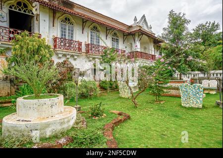 06 10 2009 Vintage Colonial Goan House of Braganza Family in Chandor Village nahe Margao (Madgaon), Goa, Indien. Stockfoto