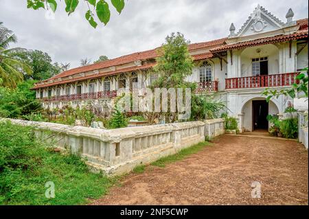 06 10 2009 Vintage Colonial Goan House of Braganza Family in Chandor Village nahe Margao (Madgaon), Goa, Indien. Stockfoto