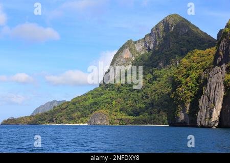 Natur auf Palawan Island, Philippinen. Seven Commandos Beach. Stockfoto