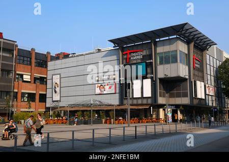 HAGEN, DEUTSCHLAND - 16. SEPTEMBER 2020: Theater Karree Einkaufszentrum in Hagen Stadt, Deutschland. Hagen ist die 16th größte Stadt in Nordrhein-Westfalen. Stockfoto