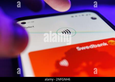 Gpay-App auf dem Smartphone-Bildschirm. Nahaufnahme der google Pay App Stockfoto