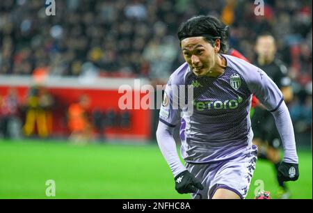 BayArena Leverkusen, 16,2.2023, Fussball: UEFA Europa League Saison 2022/23, Play-off Runde, Bayer 04 Leverkusen (B04) vs. AS Monaco (ASM) — Takumi Minamino (ASM) DIE UEFA-VORSCHRIFTEN VERBIETEN DIE VERWENDUNG VON FOTOS ALS BILDSEQUENZEN UND/ODER QUASI-VIDEO Stockfoto