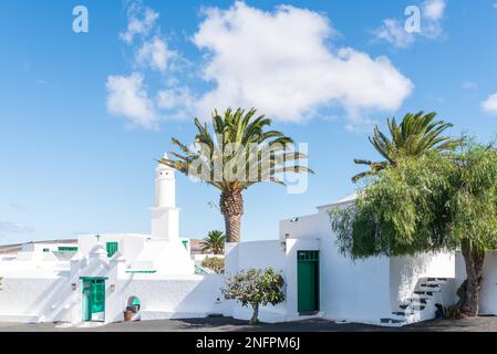 Lanzarote, Spanien - Oktober 22, 2019: Casa Museo del Campesino in San Bartolome gegen schönen Himmel Stockfoto