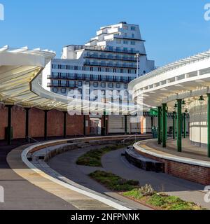 FOLKESTONE, Kent/UK - 12. NOVEMBER: Blick auf die restaurierte Hafen Bahnhof in Folkestone am 12. November 2019 Stockfoto