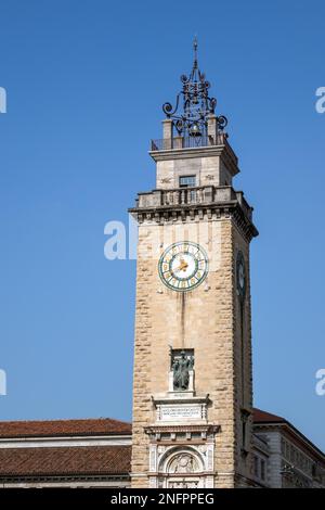 BERGAMO, Lombardei/ITALIEN - 5. Oktober: Turm der Gefallenen in der Piazza Cavalieri di Vittorio Bergamo Italien am 5. Oktober, 2019 Stockfoto