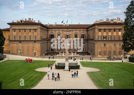 Florenz, Toskana/Italien - Oktober 20: Blick auf die Boboli Gärten des Palazzo Pitti in Florenz am 20. Oktober 2019. Nicht identifizierte Personen Stockfoto