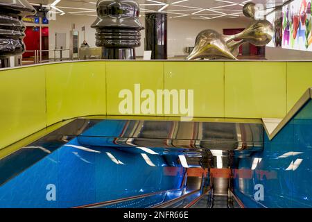 Neapel Kampanien Italien. Kunstwerke an der U-Bahn-Station Universita Stockfoto