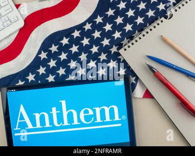In dieser Abbildung ist das Logo von Anthem, Inc. Auf einem Tablet zu sehen. Das Unternehmen heißt jetzt Elevance Health, Inc Stockfoto