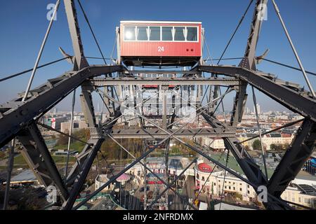 Riesenrad Panoramablick auf das Rad. Prater. Die älteste Riesenrad der Welt. Wien Österreich Stockfoto