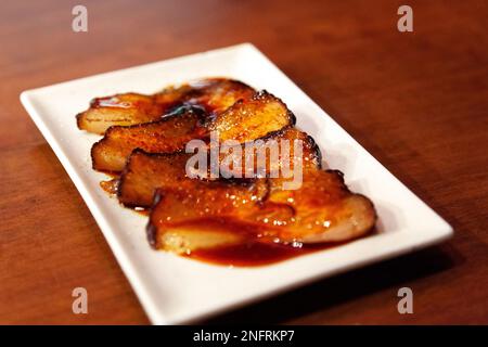 Gourmetgericht mit michelin-Stern im Dos Palillos Restaurant, Barcelona, Spanien Stockfoto