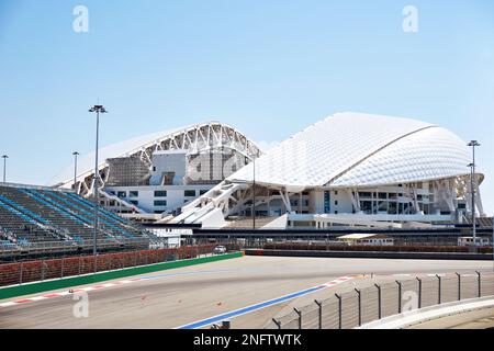 ADLER, SOTSCHI, RUSSLAND - 26. April 2019: Fisht Stadium im Sotschi Olympic Park Stockfoto