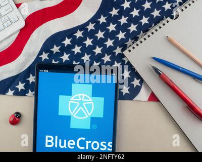 Deutschland. 17. Februar 2023. In dieser Fotoabbildung wird das Logo „Anthem Blue Cross“ auf einem Tablet angezeigt. Das Unternehmen heißt jetzt Elevance Health, Inc (Foto: Igor Golovniov/SOPA Images/Sipa USA) Guthaben: SIPA USA/Alamy Live News Stockfoto