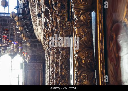 Details in der Kirche St. Lazarus einzigartige barocke Ikonostase in der Altstadt von Larnaca, Zypern Inselland Stockfoto