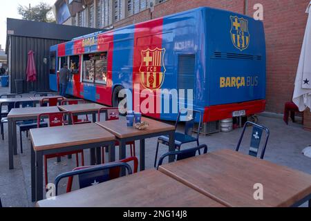 Süße Busbar auf dem Gelände des Camp Nou Stadions Stockfoto