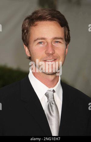 Edward Norton nimmt am 21. September 2009 an der Eröffnung der Saison 2009-10 der Metropolitan Opera Teil und zeigt „Tosca“ auf der Josie Robertson Plaza im Lincoln Center in New York City. Foto: Henry McGee/MediaPunch Stockfoto
