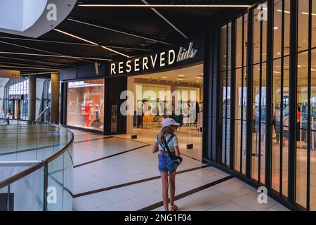 Reservierter Kinderladen im Einkaufszentrum Galeria Katowicka neben dem Hauptbahnhof in Kattowitz, Schlesien-Region in Polen Stockfoto