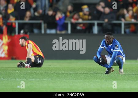 Mechelen, Belgien. 17. Februar 2023. Die Spieler von Genk sehen nach einem Fußballspiel zwischen KV Mechelen und KRC Genk am Freitag, den 17. Februar 2023 in Mechelen, am 26. Tag der ersten Spielrunde der belgischen Meisterschaft „Jupiler Pro League“ 2022-2023, deprimiert aus. BELGA FOTO BRUNO FAHY Kredit: Belga News Agency/Alamy Live News Stockfoto