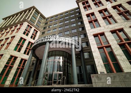 Die Fassade des Hauptgebäudes des US-Verkehrsministeriums in Washington, D.C. Stockfoto