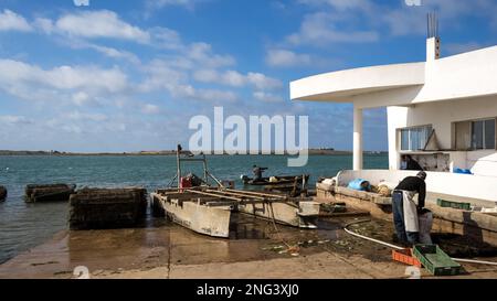 Landschaft von Oualidia, einem Dorf an Marokkos Atlantikküste in der Region Casablanca-Settat und an der Grenze von Merrakch-Asfi. Stockfoto