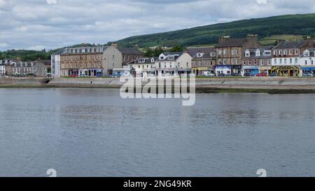 29. Juni 2014, Helensburgh Seafront, Argyll und Bute, Schottland. Blick vom Pier, dem Beginn des John Muir Way langen Fußwegs, 134 m. Stockfoto