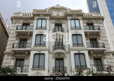 Gebäude aus der Kolonialzeit in der Avenue Habib Bourguiba in Tunis Stockfoto