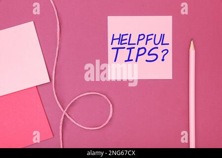 Textschild mit hilfreichen Tipps. Konzeptionelle Fotoempfehlungen gegeben, um hilfreiches Wissen im Leben zu sein Stockfoto