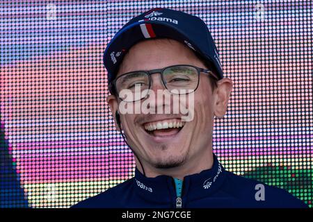 St. Raphael, Frankreich. 17. Februar 2023. Porträt des französischen Reiters David Gaudu (Team Groupama fdj) während der Tour 06-83. Die erste Etappe der Tour 06-83 (Tour des Alpes-maritimes et du Var) 2023 findet zwischen Saint-Raphael und Ramatuelle statt. Der Gewinner war Kevin Vauquelin (Team ARKEA Samsic), der vor Neilson Pawless (Team EF Education-EasyPost) auf dem zweiten Platz und Kevin Geniets (Team Groupama-FDJ) auf dem dritten Platz Platz Platz Platz ablegte. Kredit: SOPA Images Limited/Alamy Live News Kredit: SOPA Images Limited/Alamy Live News Stockfoto