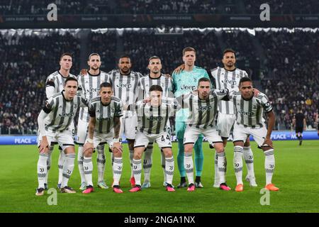 Turin, Italien. 16. Februar 2023. Gruppenfoto des FC Juventus während des Fußballspiels der UEFA Europa League 2022/2023 zwischen dem FC Juventus und dem FC Nantes im Allianz Stadium. Endergebnis: Juventus 1:1 Nantes. (Foto: Grzegorz Wajda/SOPA Images/Sipa USA) Guthaben: SIPA USA/Alamy Live News Stockfoto