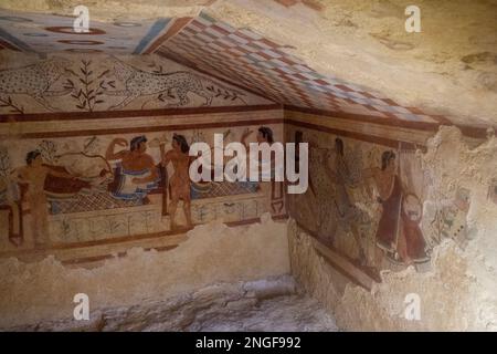 Tänzer und Musiker im Grab der Leoparden. Monterozzi necropolis, Tarquinia, Viterbo, Latium, Italien, Europa. Stockfoto