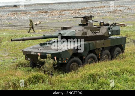 Präfektur Shizuoka, Japan - 07. Juli 2018: Mobiles Kampffahrzeug der japanischen Selbstverteidigungskräfte vom Typ 16. Stockfoto