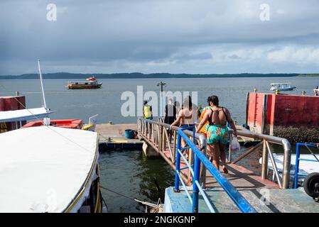 Valenca, Bahia, Brasilien - 19. Januar 2023: Boote hielten im Hafen der Stadt Valenca in Bahia. Stockfoto