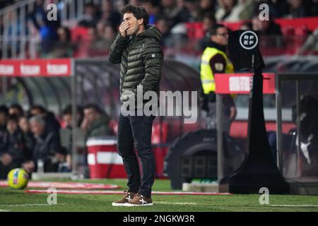 UD Almeria Cheftrainer Joan Francesc Ferrer Rubi während des Spiels La Liga zwischen Girona FC und UD Almeria, gespielt am 17. Februar 2023 im Montilivi-Stadion in Girona, Spanien. (Foto: Bagu Blanco / PRESSIN) Stockfoto