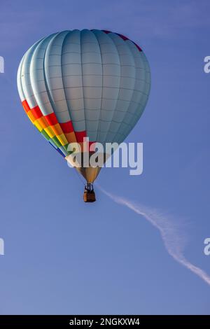 Heißluftballon in der Nähe von Bluff, Utah Stockfoto