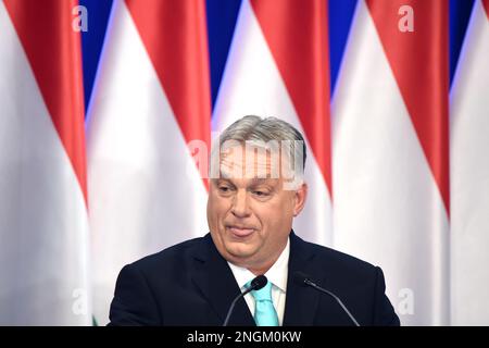 Budapest, Ungarn, 18. Februar 2023 hält Viktor Orban (Ministerpräsident Ungarns) seine Jahresbewertungsrede, nachdem die ungarische Inspiration auf 25,4 % angestiegen war, Balint SZENTGALLAY / Alamy Live News Stockfoto