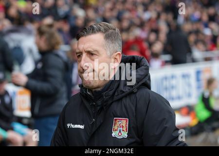 Jon Brady, Manager von Northampton Town, vor dem Sky Bet League 2-Spiel zwischen Northampton Town und Grimsby Town im PTS Academy Stadium, Northampton, am Samstag, den 18. Februar 2023. (Foto: John Cripps | MI News) Guthaben: MI News & Sport /Alamy Live News Stockfoto