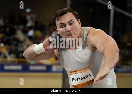 APELDOORN - Putter Sven Poelmann am ersten Tag der niederländischen Hallenathletik-Meisterschaft. ANP OLAF KRAAK Stockfoto