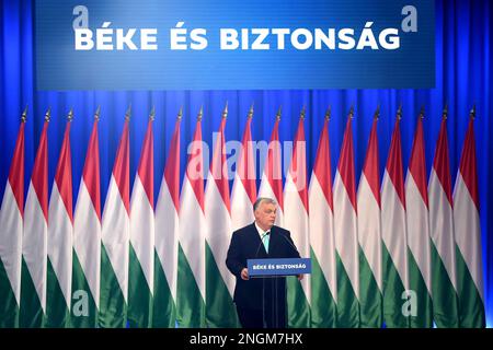 Budapest, Ungarn, 18. Februar 2023 hält Viktor Orban (Ministerpräsident Ungarns) seine Jahresbewertungsrede, nachdem die ungarische Inspiration auf 25,4 % angestiegen war, Balint SZENTGALLAY / Alamy Live News Stockfoto