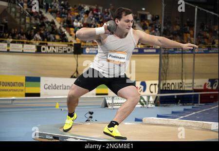 APELDOORN - Putter Sven Poelmann am ersten Tag der niederländischen Hallenathletik-Meisterschaft. ANP OLAF KRAAK niederlande raus - belgien raus Stockfoto