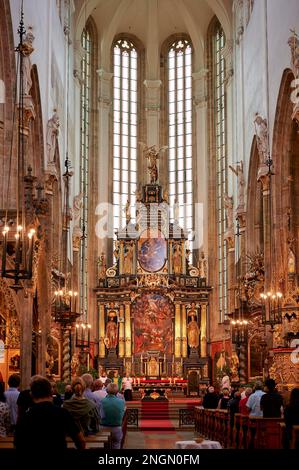 In Prag in der Tschechischen Republik. Die gotische Kirche der Muttergottes vor dem Tyn in Old Town Square Stockfoto