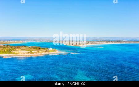 Swansea Kanalmündung von Lake Macquarie zum Pazifischen Ozean in Swansea Caves Strandstädten in Australien. Stockfoto