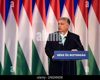 Budapest, Ungarn, 18. Februar 2023 hält Viktor Orban (Ministerpräsident Ungarns) seine Jahresbewertungsrede, nachdem die ungarische Inspiration auf 25,4 % angestiegen war, Balint SZENTGALLAY / Alamy Live News Stockfoto