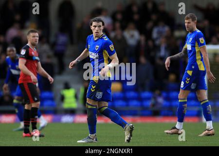 London, Großbritannien. 18. Februar 2023. Josh Davison von AFC Wimbledon während des EFL Sky Bet League 2-Spiels zwischen AFC Wimbledon und Hartlepool United am 18. Februar 2023 in Plough Lane, London, England. Foto von Carlton Myrie. Nur redaktionelle Verwendung, Lizenz für kommerzielle Verwendung erforderlich. Keine Verwendung bei Wetten, Spielen oder Veröffentlichungen von Clubs/Ligen/Spielern. Kredit: UK Sports Pics Ltd/Alamy Live News Stockfoto